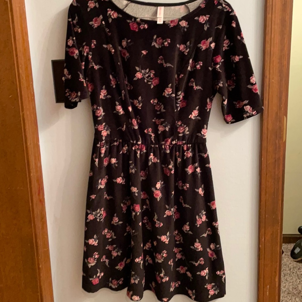 Women’s dress